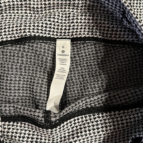 Lululemon. Speed Up Tight 28” - Picture 4 of 4